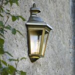 Louis XIII 02 | Wandleuchte aus Messing – klassische Außenbeleuchtung von Roger Pradier