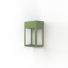 Die Hogar Nr. 3 kombiniert minimalistisches Design mit flexiblen Lichtoptionen und setzt elegante Akzente an jeder Fassade.