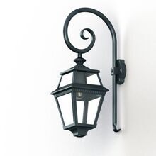 Diese klassische Wandleuchte von Roger Pradier 
im Laternenstil ist ideal für stilvolle Außenbereiche. Ihr geschwungener Arm und die klare Verglasung sorgen für eine harmonische Lichtwirkung. Die Laternenform ist klassisch, viereckig.