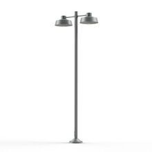 Die beiden Lichtquellen der Faktory Nr. 6 beleuchten gezielt Bodenflächen und schaffen Sicherheit und Atmosphäre in Außenbereichen.Runder Lampenmast mit 2 runden Lampen. Lichtaustritt nach unten.