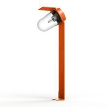 Mit ihrer imposanten Größe und ihrem eleganten Design wird die Sherlock Nr. 4 in der Farbe Orange schnell zum Blickfang in modernen Gartenanlagen, Einfahrten und Parkbereichen.
