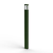 Die Standleuchte Tetra Nr. 04 verbindet modernstes, gradliniges quaderförmiges Design mit praktischer Funktionalität und fügt sich harmonisch in moderne Bauwerke und Außenflächen ein.Ausgerüstet mit einer green-up Steckdose für E-Mobilität. Edelstahl-Cover vermeidet Lichtblendung.