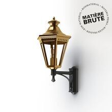 die klassische Wandleuchte aus Messing verfügt über einen schwarzen, stabilen Aluminiumarm und ist optimal für die Beleuchtung von Terrassen und Hauseingängen.