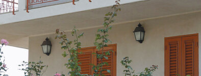 flache mediterrane Wandleuchte Nr. 51610 für die Hauswand von Surya