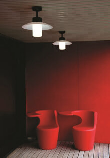 Moderne Deckenleuchte Aubanne Nr. 2 mit Zylinderglas, mattem Kunststoffschirm und starrer Deckenbefestigung läßt das Licht nach unten austreten.<br />