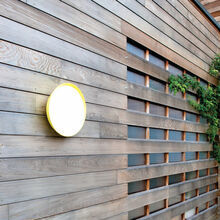 Diese mediterrane Aussenleuchte Mona_Lampe kommt aus der Leuchten Serie Lampade Francais. Sie passt gut zu klassischen und mediterranen H‰usern und G‰rten. Geeignet f¸r Haus und Garten, H‰user und G‰rten als Outdoor Leuchte oder Aussenleuchte im mediterranen Stil. Verkauf ¸ber M & V  Tina Maiwald Leuchten, Laternen und Lampen.Roger Pradier