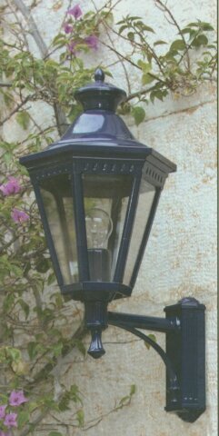 Victoria 04 klassische Wandlampe von Roger Pradier Outdoor Lighting