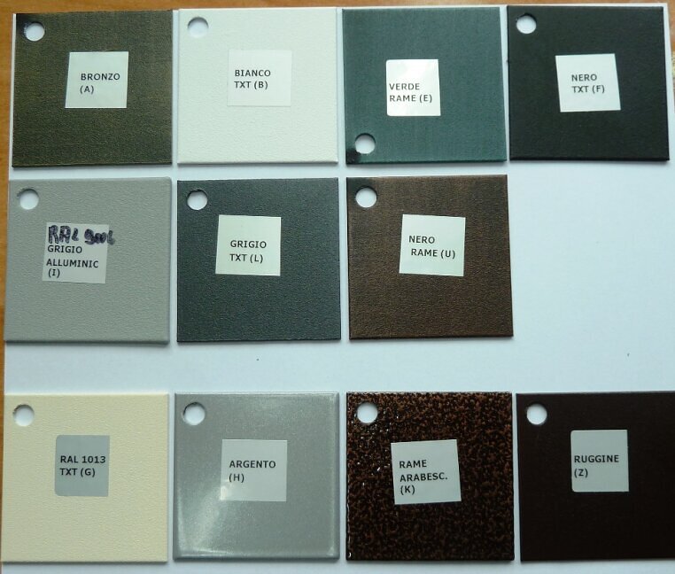 Gesamtübersicht der Farben für Sura Leuchten aus Terme. 1. anthrazit, 2. schwarz, 3. weiß, 4.Bronze für 1. Außenleuchten, 2. Hofleuchten, 3. Wandarmlampen. Alles Made in Italy