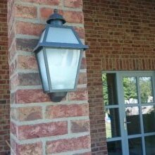 Transparenz für Vintage-Leuchtmittel oder LED-Filamentlampen.