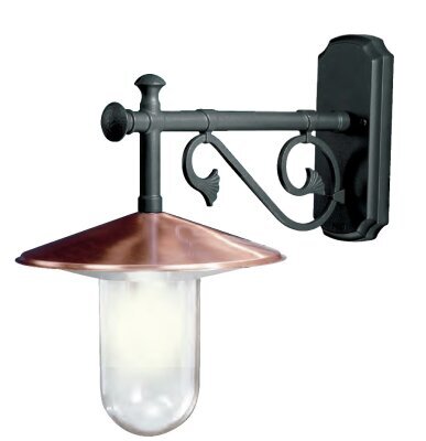 klassische Wandlampe Volans von Framon Tradizionale. Außenleuchte ähnlich Surya Plates 41213. h450 x b300 x t480mm, Wandplatte h245 x b110mm Framon Tradizionale ist die klassische Manufaktur für Außenbeleuchtung aus Italien. Die Wandleuchte Volans Nr. 50380-02 wirkt mediterran und elegant. Diese Wandlampe passt gut an das schöne Landhaus oder auch ans Fachwerk.Ohne Licht wäre alles dunkel. Licht ist Leben.Volans ist aus hochwertigen Materialien gefertigt, die sie dadurch perfekt für den Außeneinsatz machen. Die klare Polycarbonat Verglasung sorgt immer für eine gleichmäßige und optimale Lichtverteilung. Ideal für diejenigen, die ihre Umgebung stilvoll gestalten möchten, ohne Kompromisse bei Leistung und Effizienz einzugehen.Bei der Framon Tradizionale Beleuchtung stehen das charakteristische Design und technische Lösungen harmonisch im Einklang mit den neuesten Normen und dem Umweltschutz.Die Außenleuchten werden aus Qualitätsrohstoffen in Aluminium-Druckguss ENAB43100, Stangen aus stranggepresstem Aluminium UNI EN 573-3 gefertigt und die Oberflächen mit Polyesterpulver gegen Korrosion versiegelt.Alle Schrauben bestehen aus A2 rostfreier Stahl.Es sind 1. Standleuchten, 2. Gartenlaternen, 3. Wandarmleuchten, 4. Deckenlampen und 5. Außenwandleuchten lieferbar.Leuchtmittel sind nicht im Lieferumfang enthalten.Die Wandleuchte Volans ist geeignet für Leuchtmittel der Energieklassen: A  , A , A, B, C, D, E.Für dies Framon Tradizionale Beleuchtung können drei Arten der Befestigung gewählt werden: Wand-, Boden- oder Deckenmontage.Oberfläche: Aluminiumguss EN AB 46100 lackiert mit Polyester-Pulver, deshalb korrosionsbeständiger Schutz vor UV-Strahlung.Leuchtendeckel: EN 10204 Kupferplatte - 3.1B Drehbank bearbeitetLampenglas: Polycarbonat klar oder optional OpalLampenfassung: E27    Glühmittel nicht im Lieferumfang enthalten    Verdrahtung: Spannung 220-240V    Schrauben-Kit: rostfreier Stahl    Isolierung: Klasse I    Normen: in Übereinstimmung mit EN60598-1 Normen hergestellt    Kennzeichen: CE