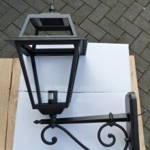 große Wandlampe Aries Nr. 092-2245-03 von Framon Tradizionale, ITalien. Material: Aluminiumguss. Farbe: anthrazit grau. H: 760mm.