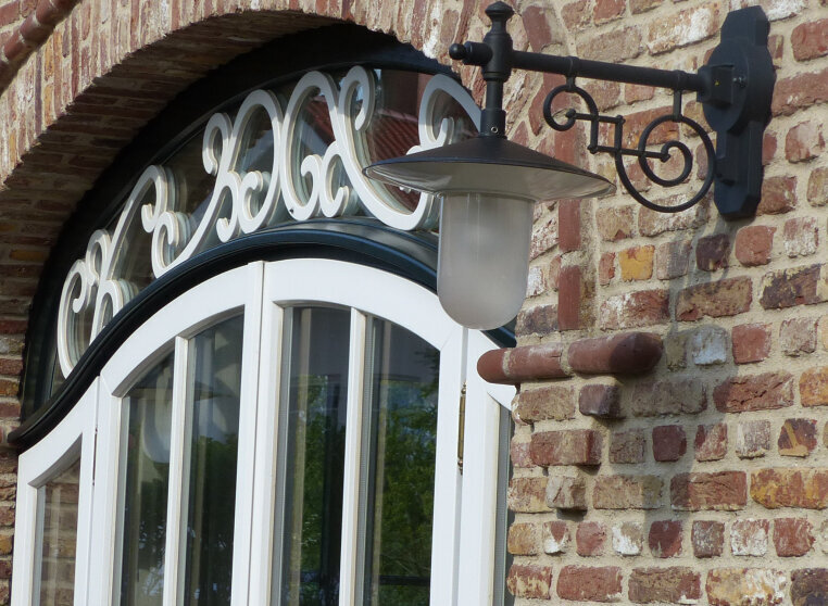 mediterrane_Au_enwandleuchte_Surya