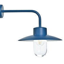 Mit klaren oder matten Glaseinsätzen und energiesparender LED-Kompatibilität ist die Belcour Nr. 9 eine perfekte Wahl für Hof und Garten.
