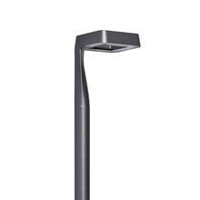 modernes Leuchten-Design in viereckiger Form.
Mit ihrer beeindruckenden Höhe von 2292 mm sorgt die Square Nr. 4 LED-Leuchte für eine markante und stilvolle Beleuchtung in weitläufigen Außenbereichen.