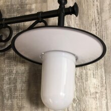 schöne Wandlampe Draco aus Italien. Diese Außenleuchte von Framon ist 880mm lang und ähnelt der Wandlampe Plates Nr. 41215 von Surya Terra Luce Italien.