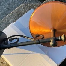 Die Volans Wandlampe mit hellerem Kupferdeckel bietet eine sehr gute Qualität zu einem günsteigen Preis. Die Volans ersetzt die Plates Außenleuchte Nr. 41213 von Terra Luce oder Surya, Italien.