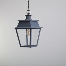 Wandlampe Bordeaux. Zeitloses Design mit 40 cm Wandarm – perfekt für Fassaden & Eingangsbereiche.