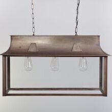 Dank ihrer robusten Verarbeitung & drei Lichtquellen sorgt die Marco Polo Nr. 126 XL für eine gleichmäßige Beleuchtung.