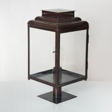 Mit ihrem zeitlosen Design & hochwertigen Materialien ist die Kensington Nr. 127 eine Investition in Qualität & Stil.