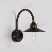 Zeitloses Lichtobjekt für Eingangsbereiche, Wände oder Flure. Wandlampe aus antikem Messing - Tellerleuchte mit gebogenem Wandarm.