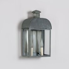 Symmetrischer Aufbau mit zwei Lichtquellen – ideal für gleichmäßige Ausleuchtung.