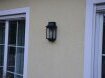 Exklusive Wandlampe Louis Philippe Nr. 7 von Roger Pradier Outdoor Lighting aus Frankreich.

Diese mediterrane Außenleuchte ist von Roger Pradier Leuchten-Manufaktur bewußt schmaler gehalten und kann so auch an schmalere Fassadenvorsprünge montiert werden. Diese mediterrane Leuchte passt gut zu klassischen oder auch historischen Häusern. Aus Gründen des Umweltschutzes empfehlen wir die Verwendung von LED Leuchtmitteln. Natürlich können Sie auch Energiesparbirnen verwenden. Der mitgelieferte Glaskolben kann optional über das Leuchtmittel gestülpt werden.

Wählen Sie zwischen 26 verschiedenen Farben. Gerne senden wir Ihnen Farbmuster zu.

113 Velvet Black, 000 Tiefschwarz RAL 9005, 107 Schwarzgrau RAL 7021, 059 Schiefergrau, 006 Dunkelgrau, 023 Metallgrau, 105 Seidengrau RAL 7044, 001 Weiß, 101 Reinweiß RAL 9010, 065 Stahlblau RAL 5011, 058 Azurblau RAL 5009, 111 Blau, 019 Tannengrün British green RAL 6009, 067 Tannengrün rau, 109 Farngrün RAL 6025, 015 Gelbgrün RAL 6018, 068 Schwefelgelb RAL 1016, 014 Reinorange RAL 2004, 056 Verkehrsrot RAL 3020, 066 Weinrot RAL 3005, 046 old Rustic Rostbraun, 054 Sandstein, 053 Kalkstein, 008 Grünpatina, 009 Goldpatina.

Glas: -klar

E27 - 23W max, D 40 x H 145mm max.

G9 - 40W max (auf Anfrage).

IP44

SCHUTZKLASSE 2

ALUMINIUM

DIFFUSER GLAS, KLAR / GLAS,