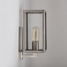 Flaches, funktionales Design mit eleganter Linienführung. Rechteckige Form mit gebürsteter Nickeloberfläche. Ideal für Haustüren.