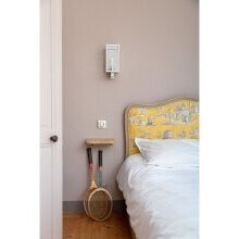 Eleganter Lichtakzent in gemütlicher Architektur.