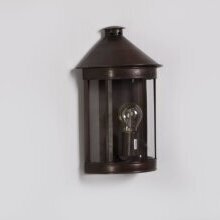 Die Oberfläche zeigt die typische Patina handgefertigter Leuchten von LumArt.