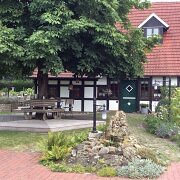 Surya Außenleuchten orientieren sich an traditionellen Vorbildern mediterraner Landhäuser.