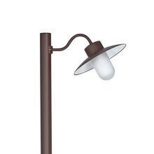 Mit optionalem Retro Edison LED-Kolben bietet die Belcour Nr. 4 stilvolle Beleuchtung und eine warme Atmosphäre für Ihren Garten.