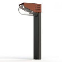 Die RP195 Nr. 2 kombiniert funktionale Beleuchtung mit einem klaren, modernen Design. Das hochwertige Roh-Kupfergehäuse sorgt für Witterungsbeständigkeit, während das Zylinderglas eine gleichmäßige Lichtverteilung bietet. Ideal für Parks, Auffahrten und Terrassen.