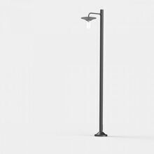 Mit ihrer eleganten Höhe von 2485 mm setzt die Cooper Gartenleuchte moderne Akzente in Außenanlagen, Gärten und Wegen.