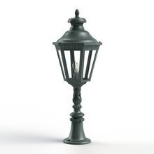 Die kunstvolle Kombination aus runden und eckigen Formen macht die Louis XIII Nr. 9 zu einer einzigartigen Wahl für Außenbereiche. Perfekt für Gärten und Einfahrten, mit robustem Aluminiumgehäuse und Schutzart IP44.