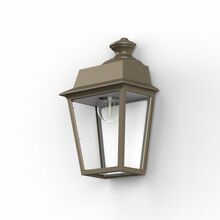 Diese flache Wandleuchte von Roger Pradier bietet ein platzsparendes Design und hochwertige Verarbeitung. Die Place des Vosges 1 Evolution Nr. 2 ist ideal für Gartenmauern und Eingänge.