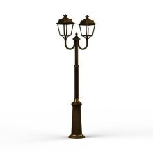 Diese klassische Gartenleuchte bietet nicht nur Eleganz, sondern auch Funktionalität. Der optionale Bewegungsmelder im Leuchtmittel der Place des Vosges 1 Evolution Nr. 13 sorgt für zusätzliche Sicherheit in Gärten und auf Terrassen.